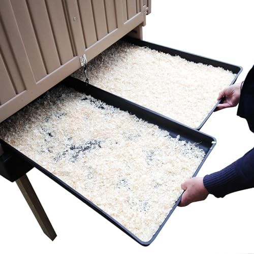 Large plastic hen house with nesting box — photo 3