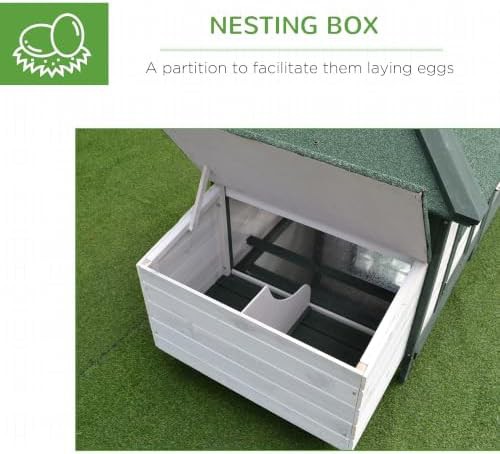 Green wooden hen house with attached run — photo 5
