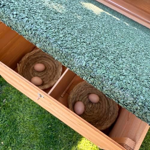 Large wooden hen house with outdoor run — photo 3