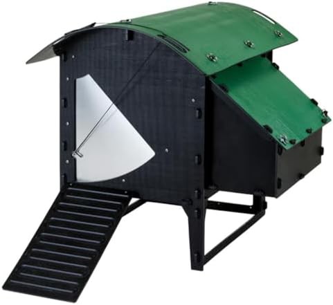 Medium lodge plastic coop for five chickens