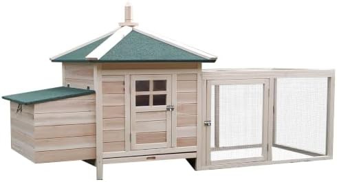 Natural wood hen house with ramp and tray