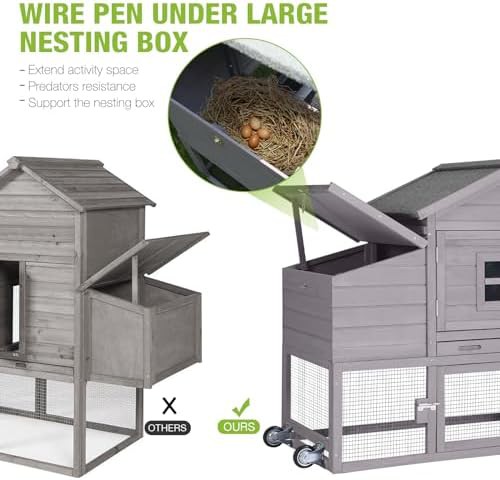 Lockable wooden coop with integrated run — photo 4