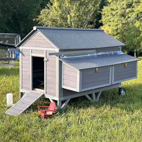 Wooden poultry habitat with four nesting boxes