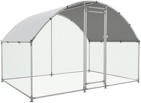 Compact dome roof poultry run with tarp