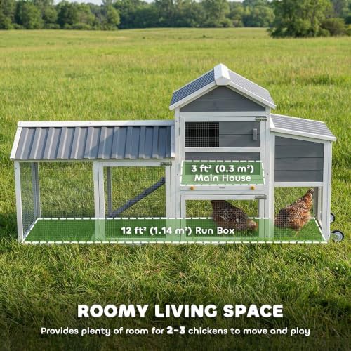 Gray mobile hen house with wheels and run — photo 3