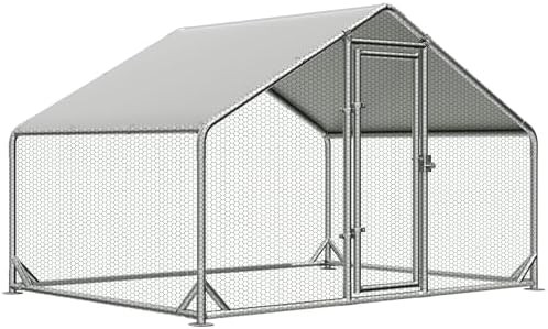 Galvanized steel walk-in run with mesh