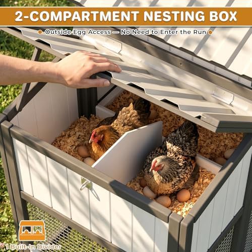 Wooden hen coop with PVC roof and wheels — photo 3